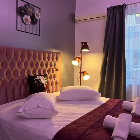 Aphrodite By Zeussuites أثينا