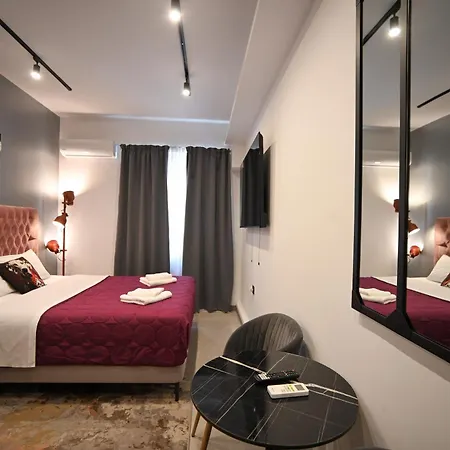 Aphrodite By Zeussuites أثينا